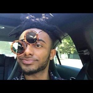 Meet your Posher, Renika